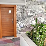 View Deluxe Hotel