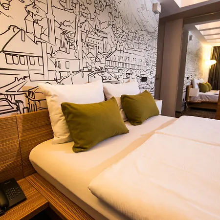 Hecco Deluxe 4*