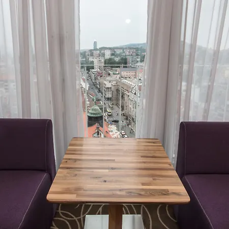 View Deluxe 4*