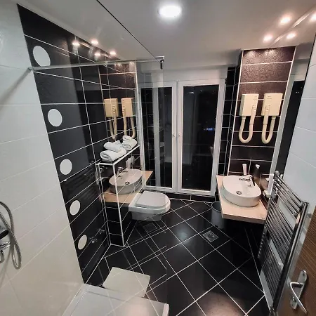 Ξενοδοχείο View Deluxe 4*
