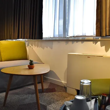 View Deluxe فندق 4*