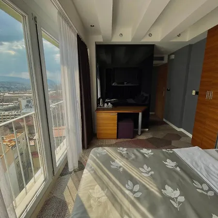 View Deluxe Hotel 4*
