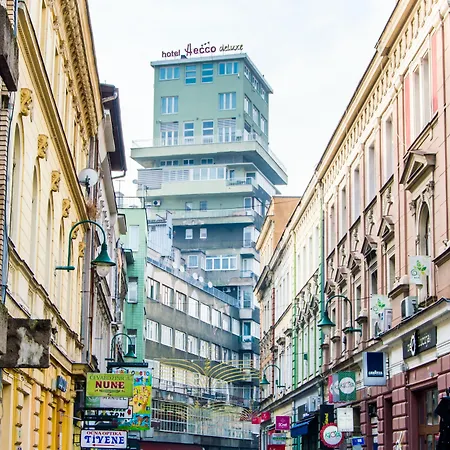 View Deluxe فندق 4*