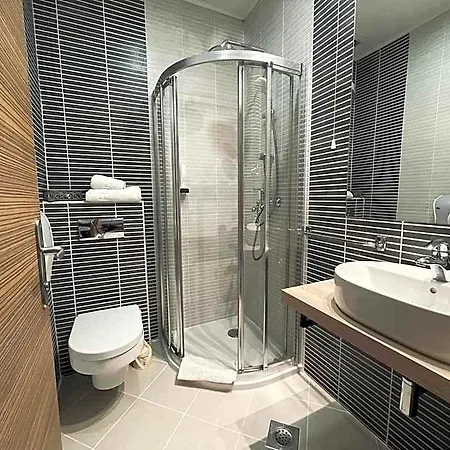 View Deluxe