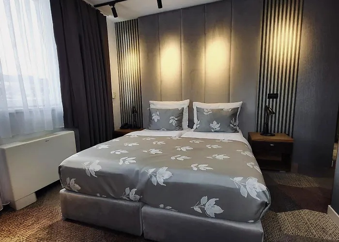 Hotel View Deluxe 4*