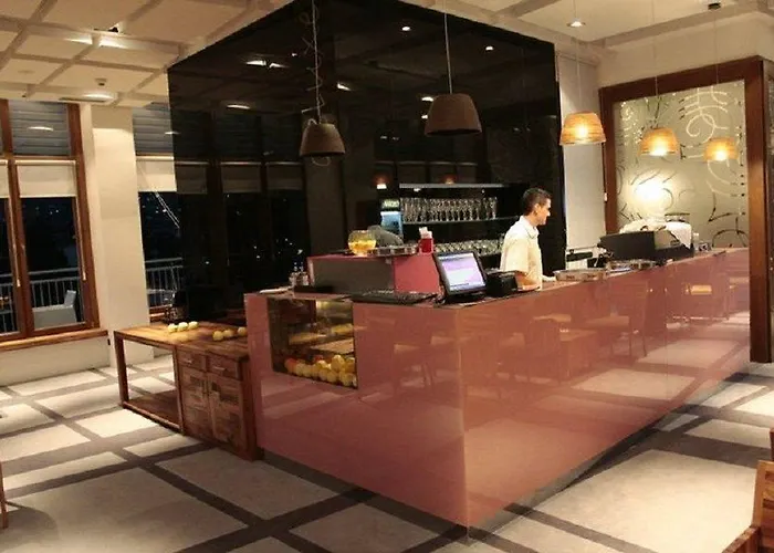 Hotel View Deluxe 4*